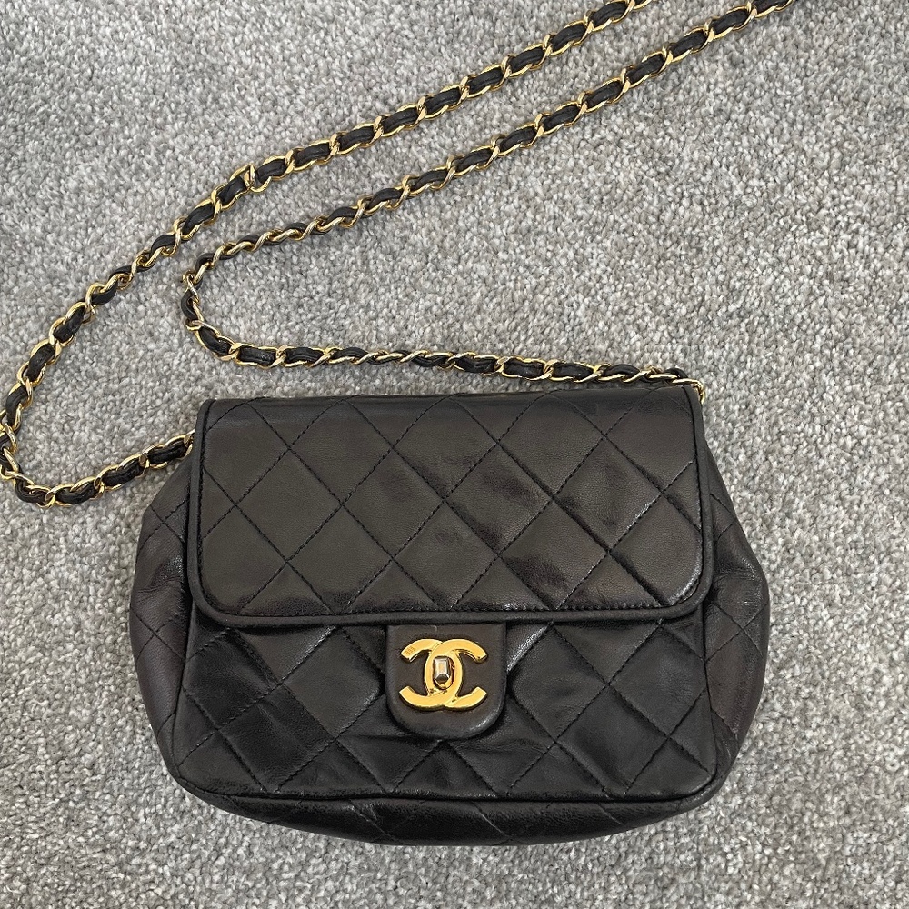 Chanel purse